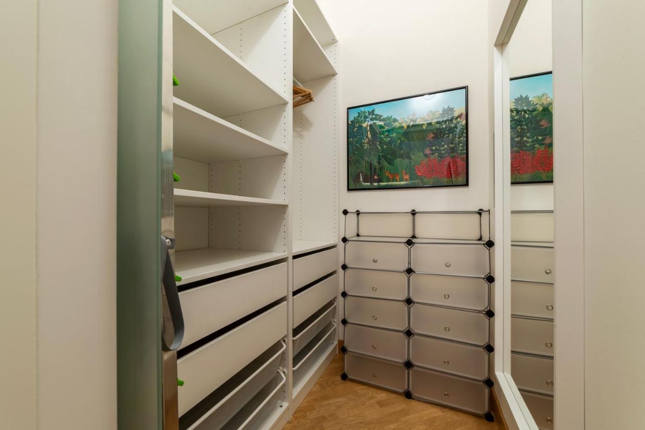 Magnolia Terrace At Vatican Museum Apartment Rom