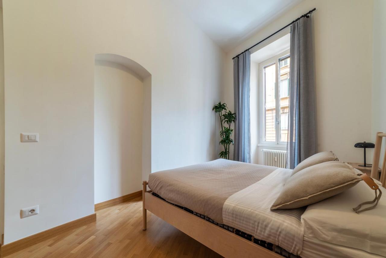 Magnolia Terrace At Vatican Museum Apartment Rom